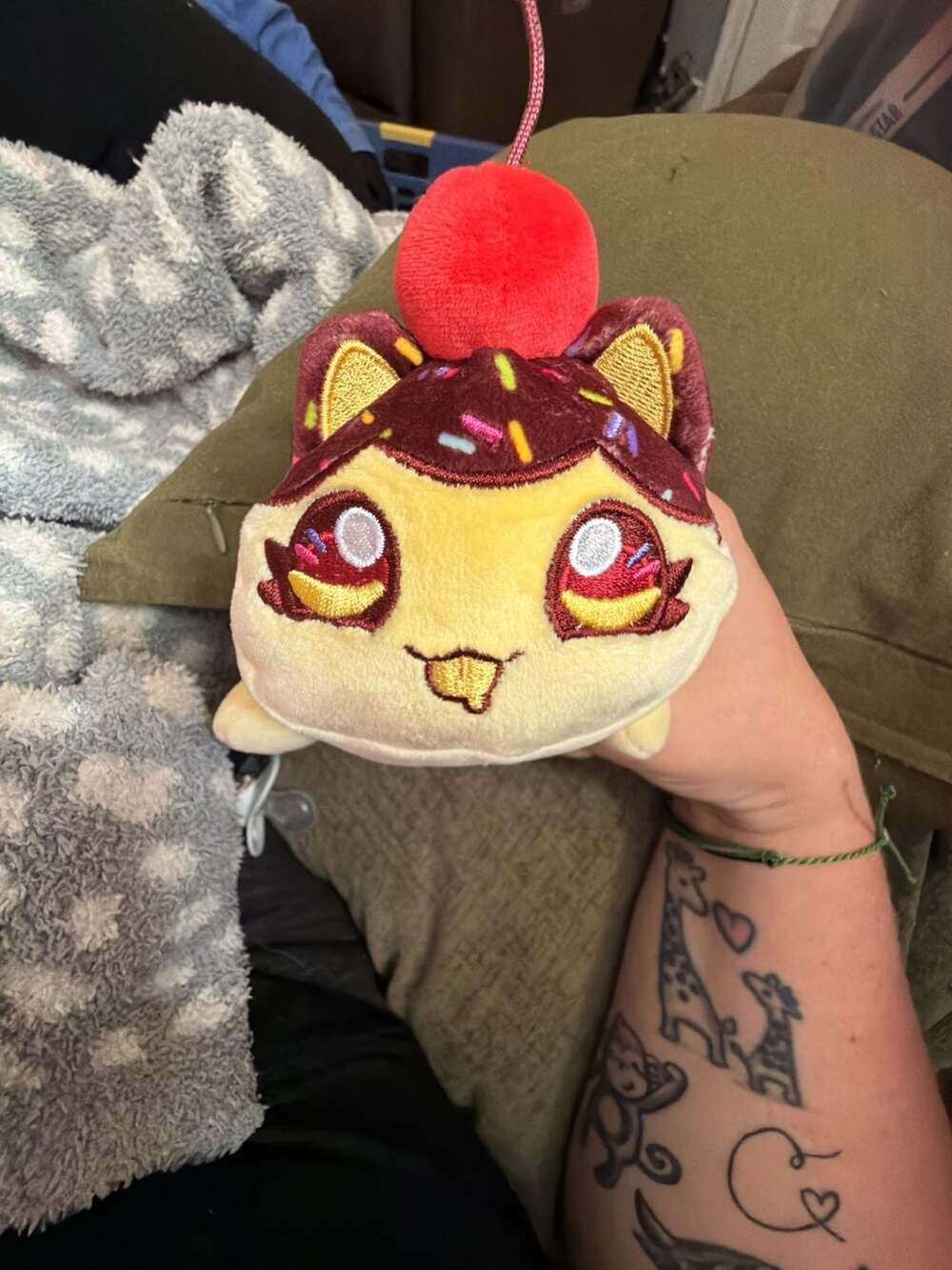 Aphmau MeeMeows Series 7 Carnival Treats Sundae Cat 6-Inch Plush